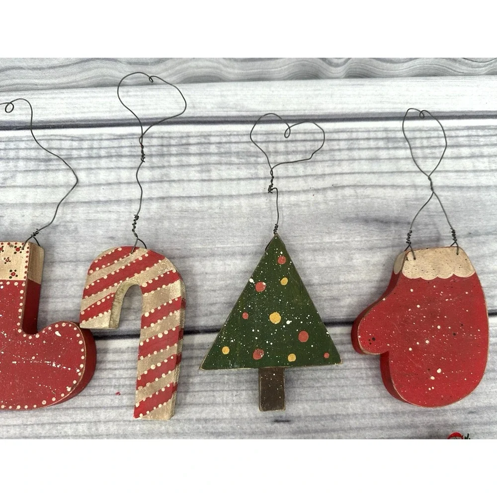 LOT OF 7 VINTAGE WOODEN CHRISTMAS ORNAMENTS‎